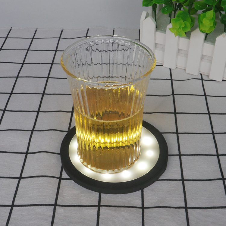  硅胶餐垫LED灯杯垫
