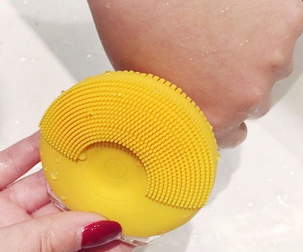 电动硅胶洁面仪，声波脸部按摩仪-硅胶刷