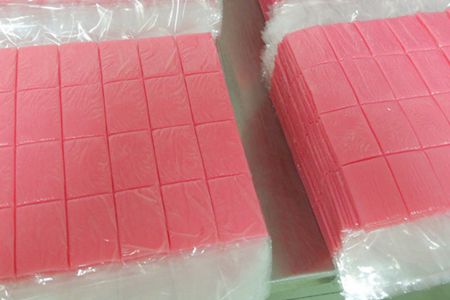 硅胶炼制完成后胶料